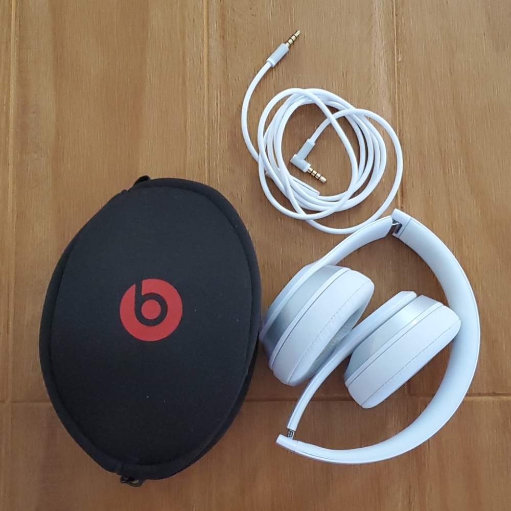Beats Like-New Solo Headphones